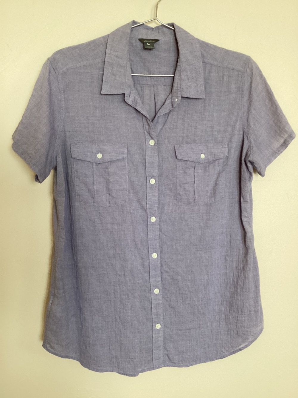 Eddie Bauer size L light purple short sleeve button down shirt cotton casual
